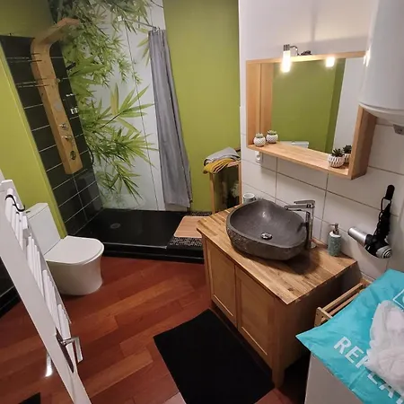 Nid Douillet Plein De Charme Avec Parking Gratuit Apartment